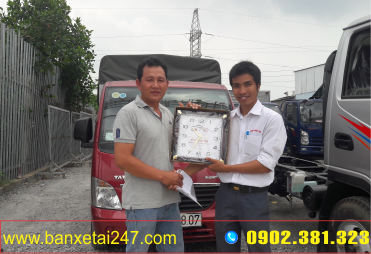 Khách hàng mua xe tải tại banxetai247 | bán xe tải uy tín giá chính hãng, phục vụ tốt nhất, bán xe tải giá rẻ, bán xe tải chính hãng, bán xe tải 247